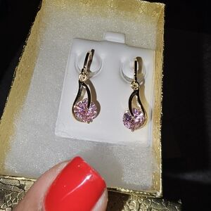 Elegant Gold and Pink Crystal Earrings✨️✨️ 14K Gold Filled Nickel Free!